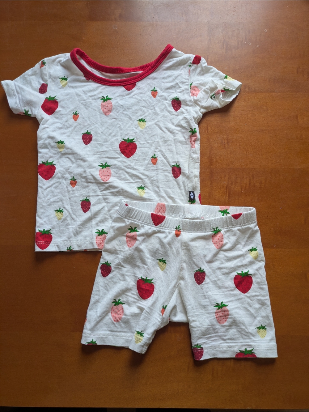 Kyte BABY Strawberry Print Pajama Set with Red Trim